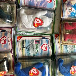 Peanut the royal blue elephant and chilly  the polar bear by TY